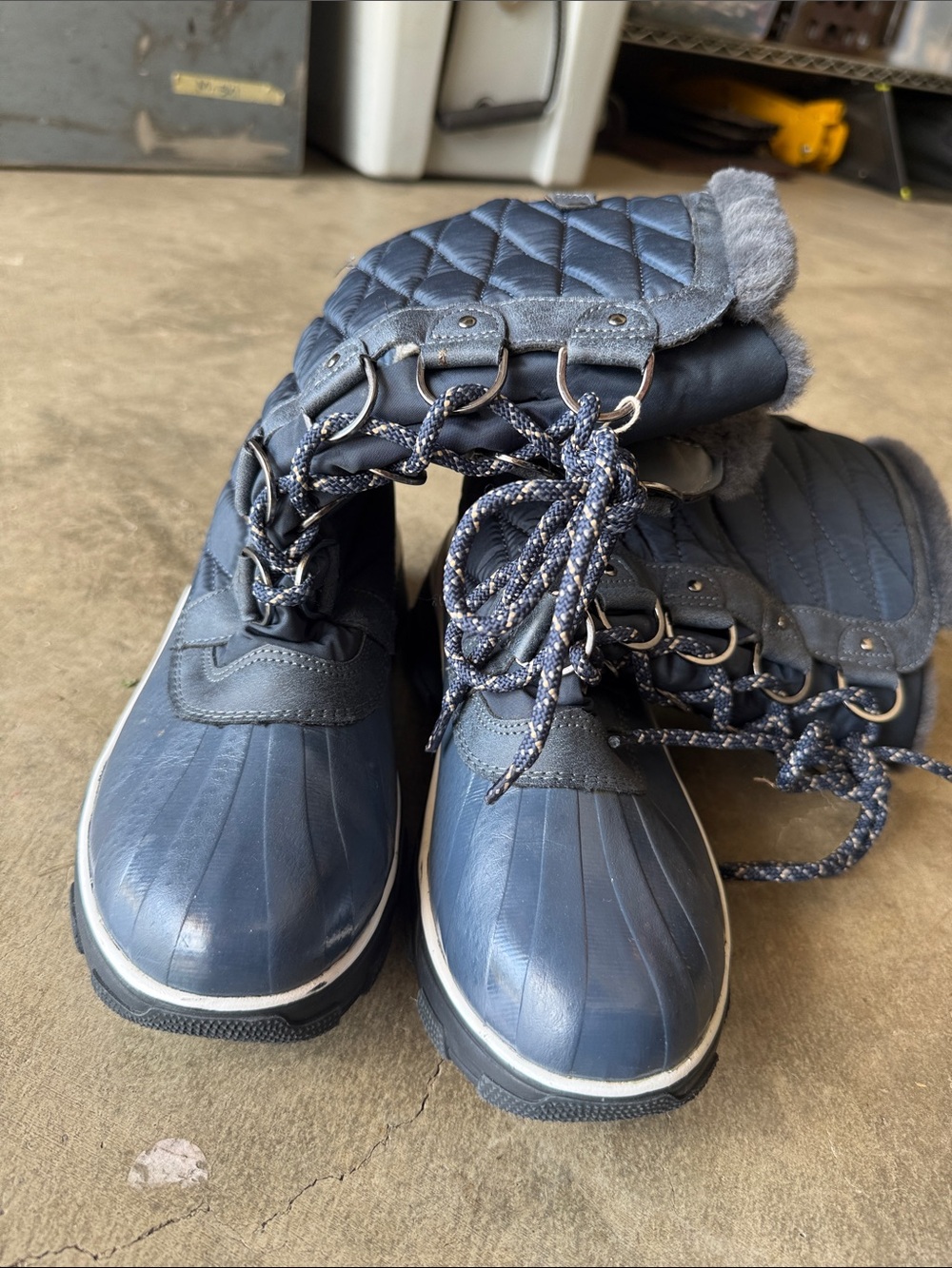 Sorel Navy Quilted women’s Lace-Up Snow Boots